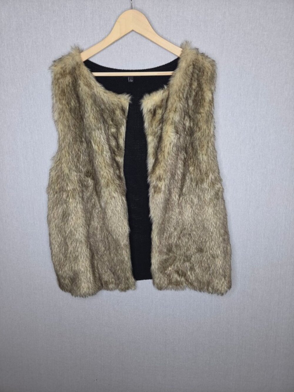 Signature Studio Faux Fur Open Front Vest Size L Brown Beige Boho Longline